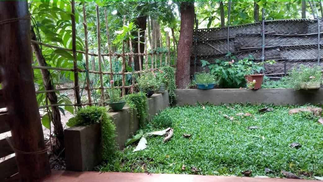 Thilina Homestay Sigiriya Bagian luar foto