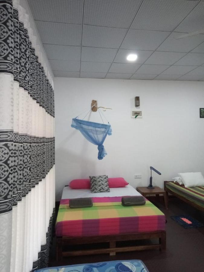 Thilina Homestay Sigiriya Bagian luar foto